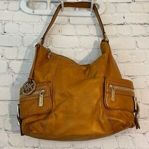 Michael Kors gorgeous supple leather shoulder bag